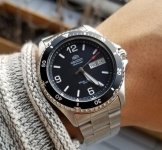 orient mako ii - wrist shot.jpg