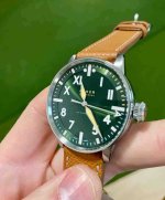 Farer close up.jpg