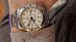 00100lPORTRAIT_00100_BURST20190206195121114_COVER.jpg 00100lPORTRAIT_00100_BURST20190206195121114_COVER.jpg