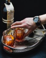 Omega seamaster gold chronograph (4 of 7).jpg